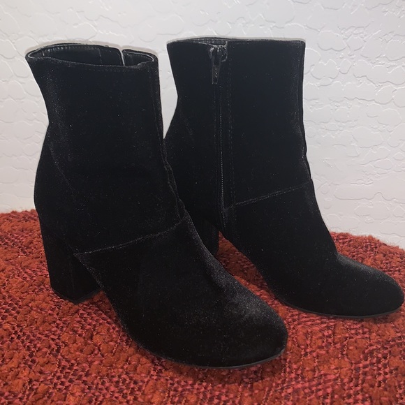 American Eagle Boots - Picture 2 of 2